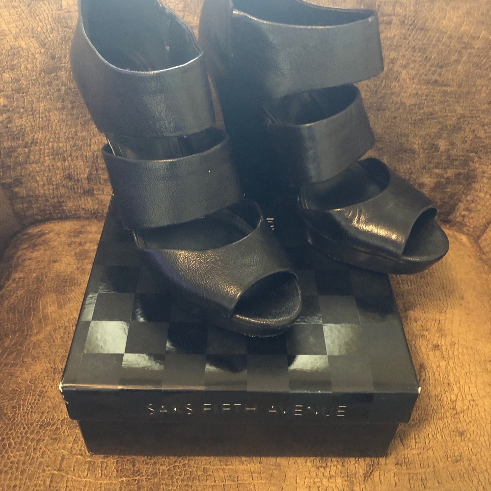 Saks Fifth Avenue Leather Shoes